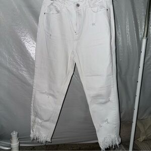 White frayed hem high wasted jeans
